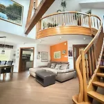 Tin & Koca Tin Villa *