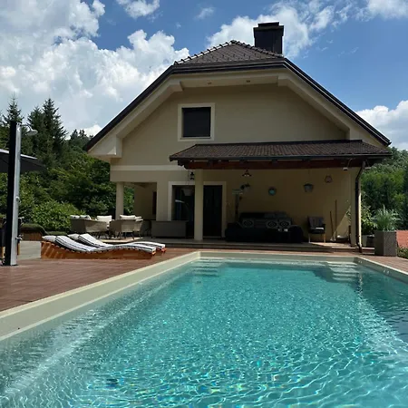 Tin Villa *