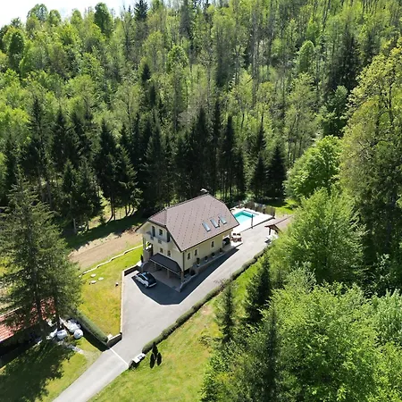 Tin & Koca Tin Vila Prestranek