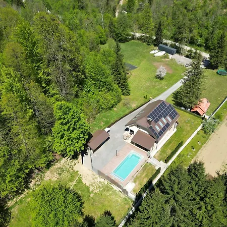 Vila Tin & Koca Tin Prestranek