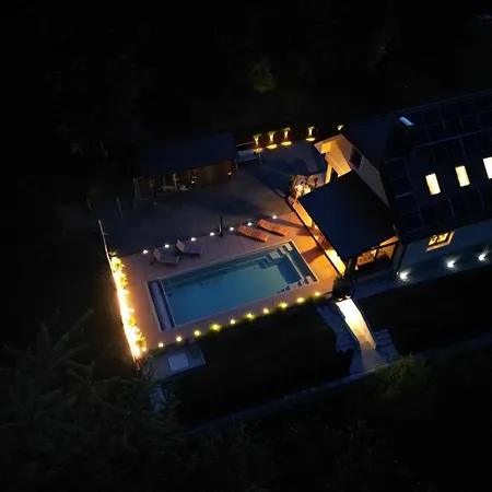 Vila Tin & Koca Tin *