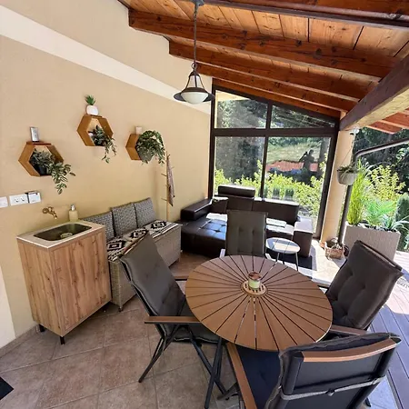 Tin & Koca Tin Prestranek