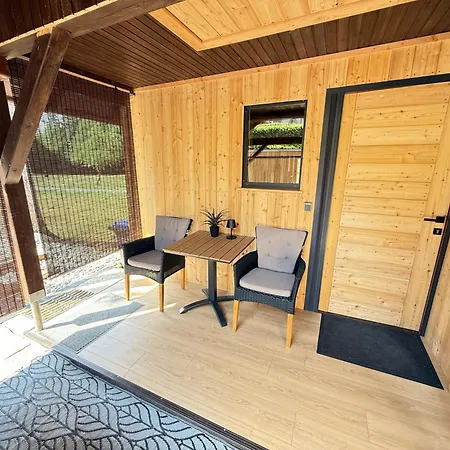 Tin & Koca Tin Vila Prestranek