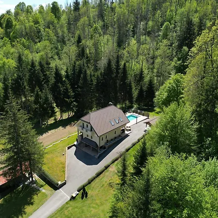 Vila Tin & Koca Tin *