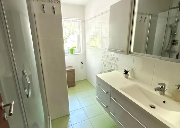 Villa Tin & Koca Tin Prestranek